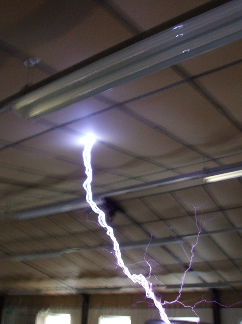 Phoenix tesla coil hitting ceiling